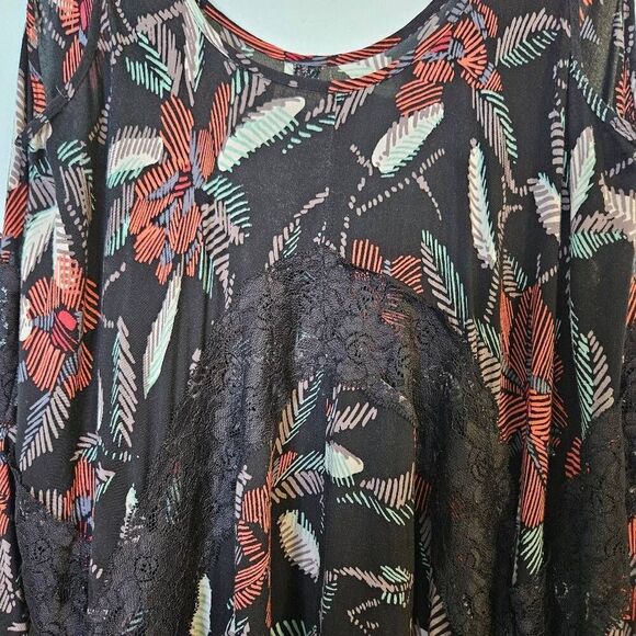 Intimately Free People black printed flowy tank. Size M. - Picture 2 of 6